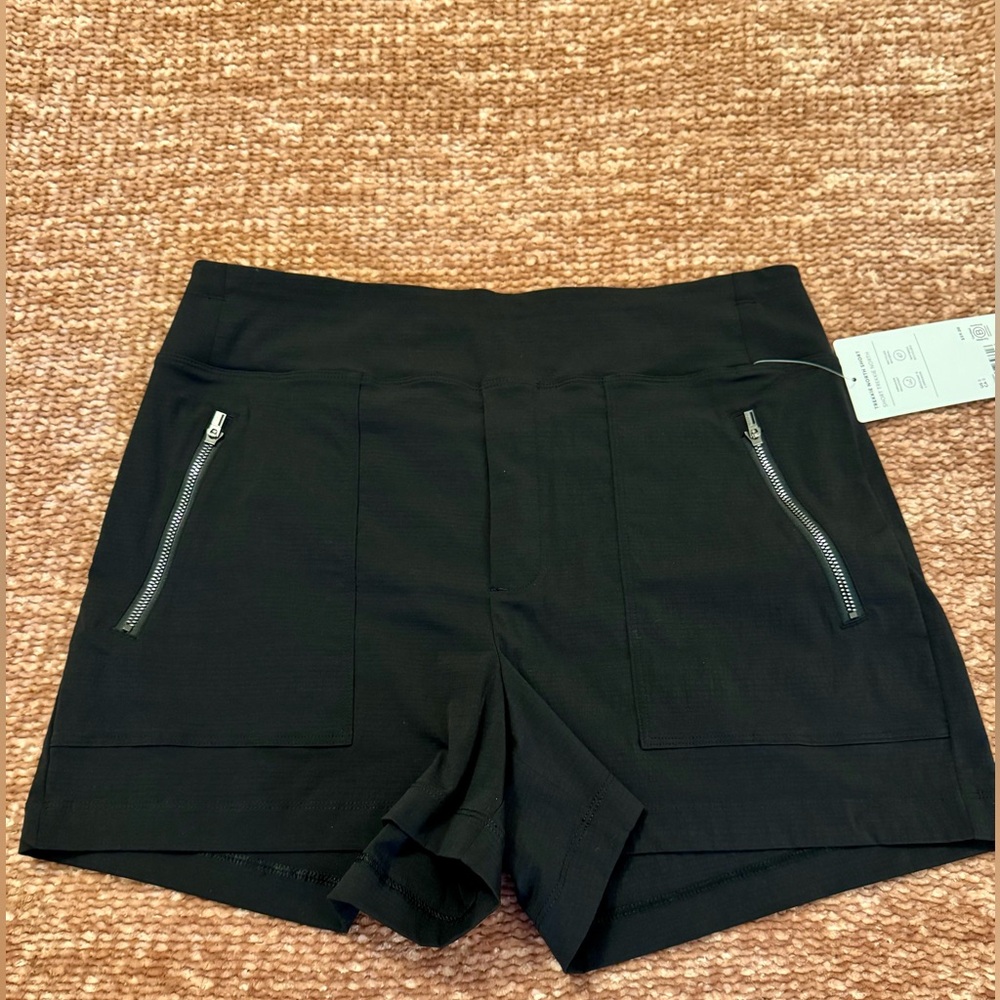 Athleta Trekkie Shorts - 8